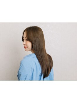 まずあなたの髪質診断から…顔のバランス、髪質から計算したカットで似合わせるから再現性も抜群☆