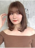 ワンカールブリーチなしグレージュナチュラルレイヤーミディアム