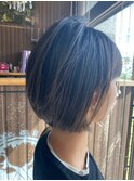 円みが出ちゃう方に♪切りっぱなしショートボブ