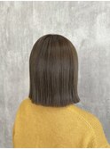 オリーブベージュ