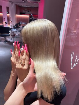 ダズリングディア(Dazzling Deer) ミルクティーベージュ/切りっぱなしボブ/夏