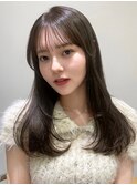 顔周りレイヤーカットくびれヘアミルクティーベージュカラー