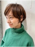 柔らかさと女性らしさを引き出す「丸みショート」