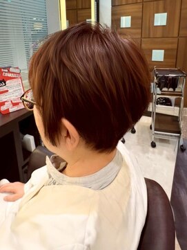 ソシエ 相模大野店 レッドブラウン×丸みショート