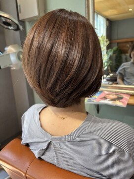 ルポヘアー(Repos Hair) カーキベージュショート