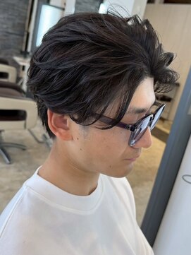 宇都宮men'sメンズパーマフェザーパーマセンターパートフェード