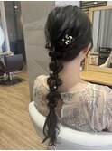 凛と咲く、上品編みおろしヘア