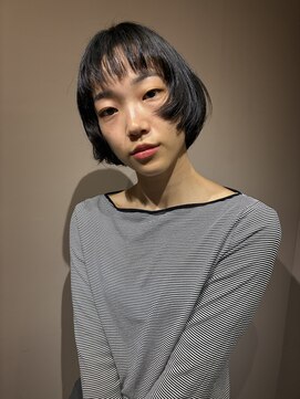 フェンヘアーアイス 中目黒(Fen.hair ici) 20代30代透明感暗髪アッシュブルーグレージュ丸みボブ
