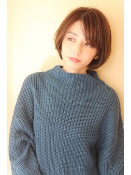 レウナ 外苑前(Reuna) 30代40代人気 お手入れ簡単丸みが可愛いボブ　ショートボブ