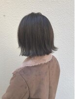レボルトヘアー(R EVOLUT hair)&nbsp;《Kim》切りっぱなしボブ　くすみカラー