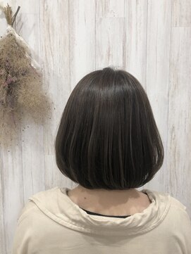 ムーナ(Muwna) ボブスタイル