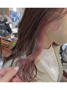 ネオリーブカフ 鶴ヶ峰店(Neolive caff) チラッと見えて可愛い☆インナーカラー×ピンクベージュ