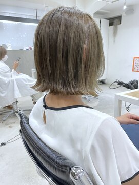 オウル(Owll) 【Owll】大人可愛い切りっぱなしボブ　ミントベージュ透明感