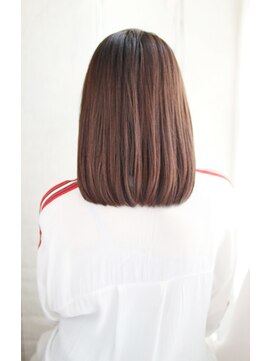 オティアプラスエヌ(OTTIA+n) 20代30代40代 キレイめボブ・髪に求めるクラス感【松山】