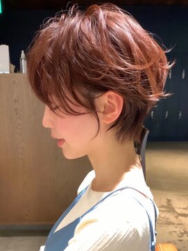 ビュー フクオカ(VIEW FUKUOKA) 大人かわいい美髪ホワイトグレージュ ネビージュショートボブ