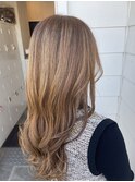 ロング×ブロンドベージュ