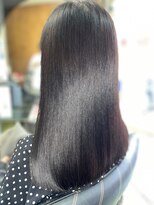 エルモア美容室&nbsp;最新のヘアカラー、同時にトリートメントも行える特殊なカラー