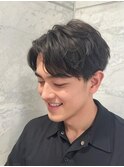 センターパートパーマメンズウルフカットメンズ髪型ヘアスタイル