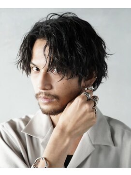 レタッチバイフィフス(RETOUCH by fifth) 原宿センターパートニュアンスパーマ毛流れフェザーパーマメンズ