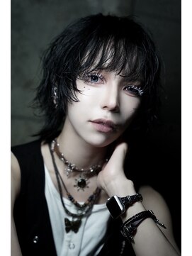 シン(syn) レイヤーウルフヘア
