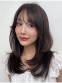 小顔に見せるミディアムヘア/韓国ヘア/暗めカラー