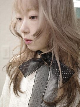 キャロルガーデンズ ボコカ 表参道(Carroll Gardens bococa) 【表参道】ブリーチ、ハイトーン、デザインカラー