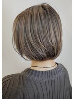 ネックス 表参道本店(nex)&nbsp;デザインカラーレイヤーカットウェットヘアオリーブベージュ白髪