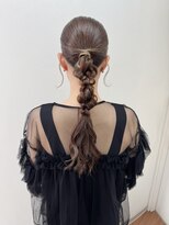 アカネ(Akane)&nbsp;お呼ばれヘアセット　編み下ろしアレンジ　20代 30代