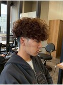 スパイキーショート フェード スペインカール ルーズパーマ
