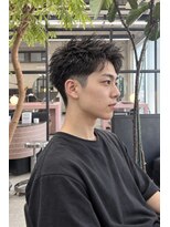 ユニオンデュオ 栄(Union Duo)&nbsp;刈り上げツーブロックショート×無造作パーマスタイル