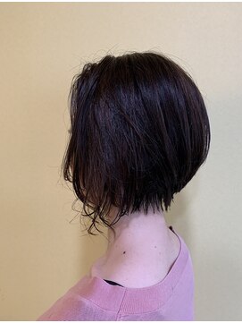 ネリネ(nerine) 前下がりボブ