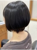 黒髪でショートボプ