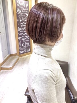 カルテット(Quartett) 【Quartett】大人可愛い丸みショート ピンクベージュグラ