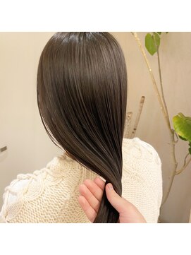 ブリス(VLISS) 透明感カラー×髪質改善トリートメント