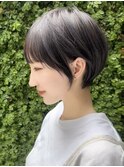 美髪にオトナかわいいホワイトグレージュネビージュショートボブ