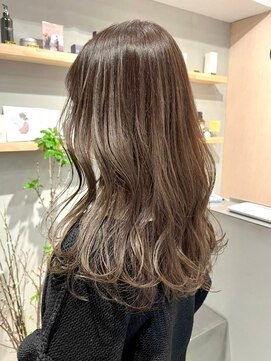 ホーム(HOME) ダブルカラーブロンドベージュカラーケアブリーチ韓国ヘア下北沢