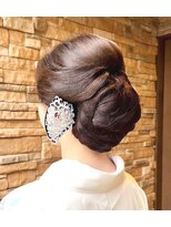 エノモト(ENOMOTO)&nbsp;和装ヘア☆艶々 着付け正統派シニヨンスタイル