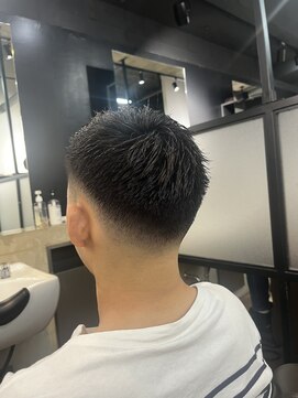 クロムトウキョウ ザ バーバー 新宿本店(CHROM TOKYO the Barber) スキンフェード