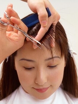 美容室 ミックスヘア新瑞橋店(MIX HAIR)の写真/マンツーマン施術だからお悩みも相談しやすい◎一人ひとりとの時間を大切に寄り添ったご提案で綺麗に導く◇