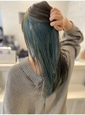 オリーブグレージュとブルーグリーンのインナーカラー