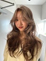 天神美容室&nbsp;ハイトーン天神大名レイヤーカットデザインカラーブリーチ