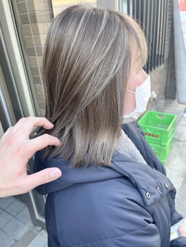 ベルヘアーデザイン 堺東(Belle hair Design) ハイライト切りっぱなしイルミナカラーオリーブグレージュ堺東