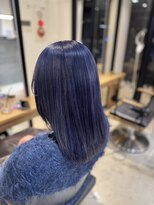 ニーイチイチ(211)&nbsp;イメチェン/ブルーグレー