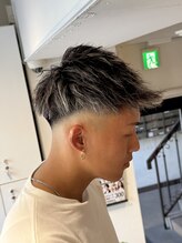 リンカラン トロワ(LINGKARAN Trois) スキンフェードジェットモヒカン