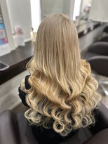 グランディールヘアデザイン(grandir hairdesign)&nbsp;ホワイトベージュ！-Yurika-