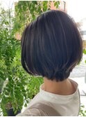 くびれひし形大人きれい前下がり襟足スッキリ黒髪ショートボブ