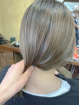 シークヘアー(Chic hair) ハイライトカラー