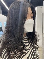 ルポ バイ モイ(Repos by MOI)&nbsp;ウェット質感×くるくるパーマ