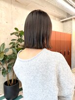 ノエ(noe)&nbsp;切りっぱなし外ハネボブ（20代/30代/ベージュ/グレージュ）MI72