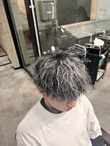 イーラ(era) メンズパーマフルホワイトメッシュ縦落ちツイスパマッシュ